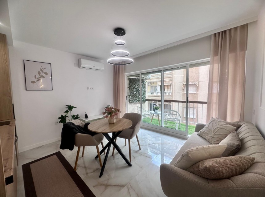Resale - Apartment - Torrevieja