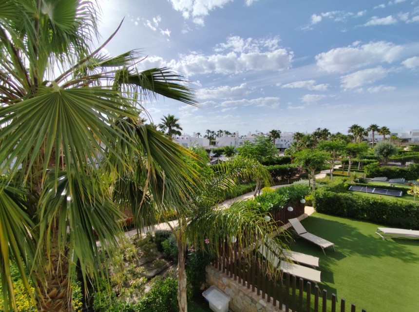 Resale - Apartment - Vistabella Golf