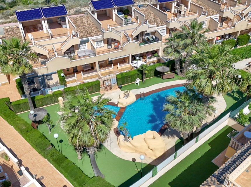 Resale - Bungalow - Orihuela Costa - Villamartín