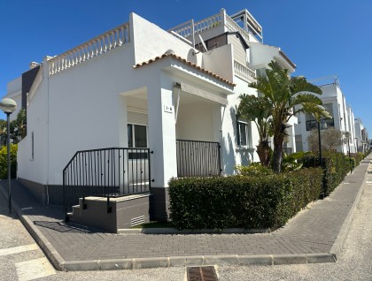 Resale - Bungalow - Torrevieja - Aguas Nuevas