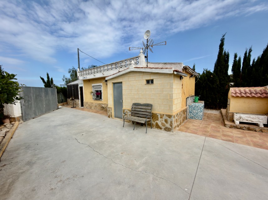 Resale - Finca - San Fulgencio - La Marina