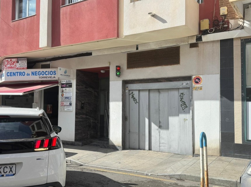 Resale - Parking - Torrevieja