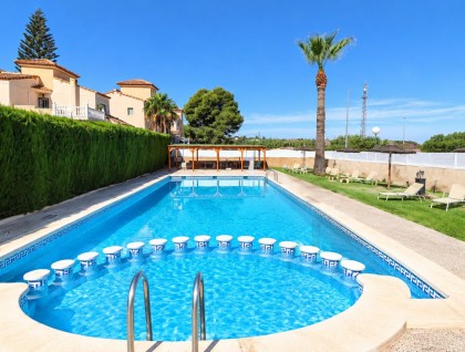 Resale - Quatro house - Algorfa - Montebello