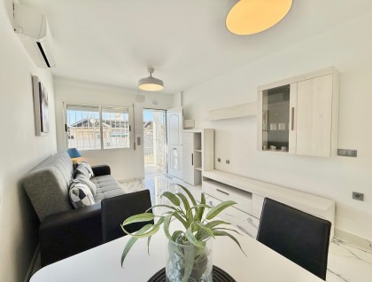 Resale - Semi-detached - Torrevieja - El Chaparral