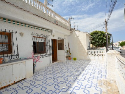 Resale - Semi-detached - Torrevieja - El limonar