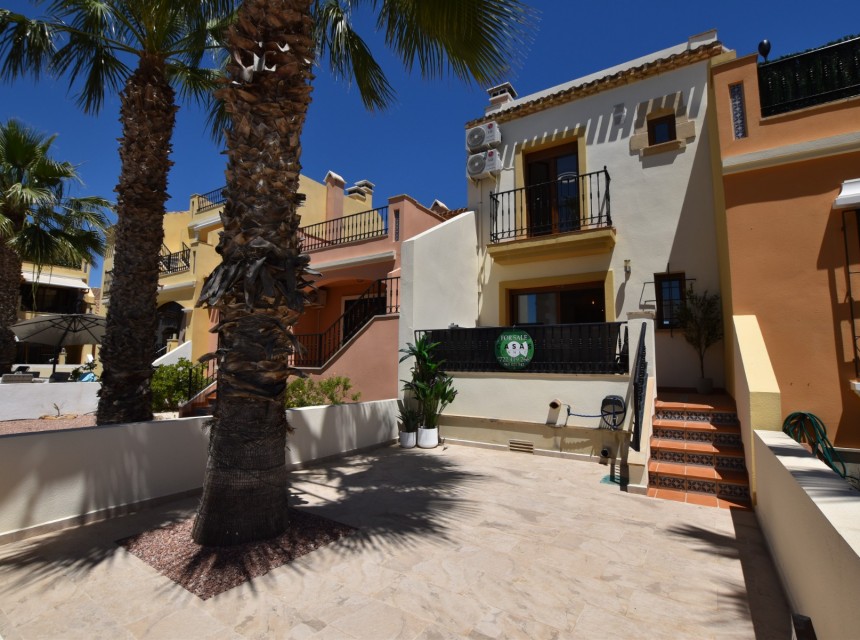 Resale - Townhouse - Algorfa - La Finca Golf Resort