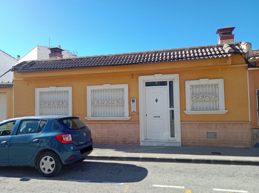 Resale - Townhouse - Los Montesinos