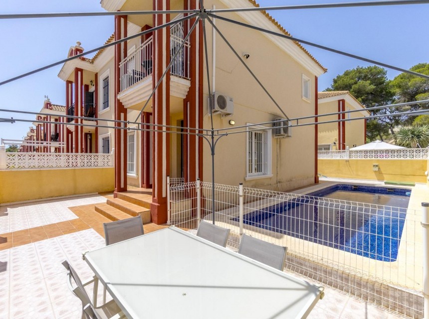 Resale - Townhouse - Orihuela Costa - Dehesa de Campoamor