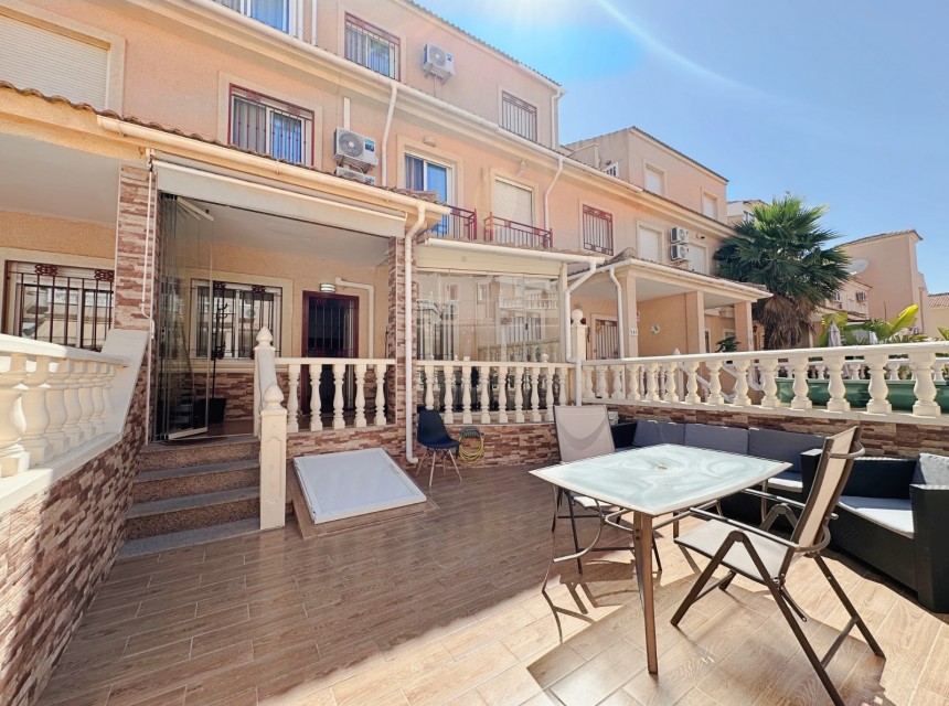 Resale - Townhouse - Orihuela Costa - La Zenia