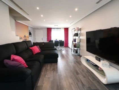 Resale - Townhouse - Redován - Redovan - Town