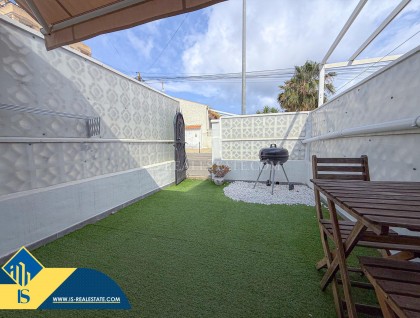 Resale - Townhouse - Torrevieja - Aguas Nuevas