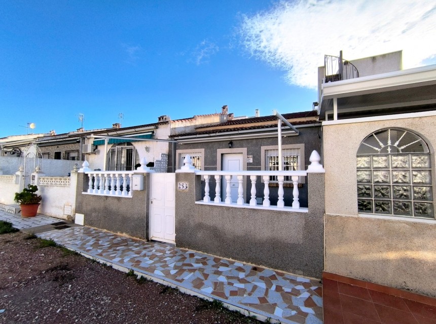 Resale - Townhouse - Torrevieja - El Chaparral