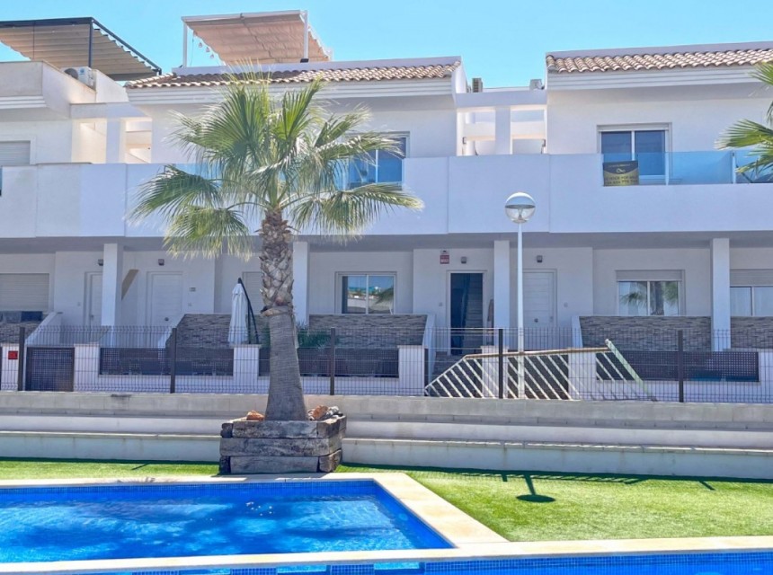 Resale - Townhouse - Torrevieja - Los Balcones