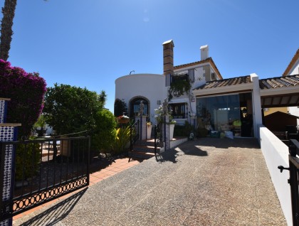 Resale - Villa - Algorfa - La Finca Golf Resort