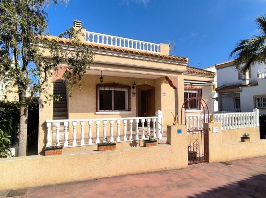 Resale - Villa - Algorfa - Montemar - Saint Andrews Heights