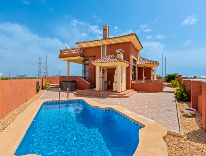 Resale - Villa - Algorfa