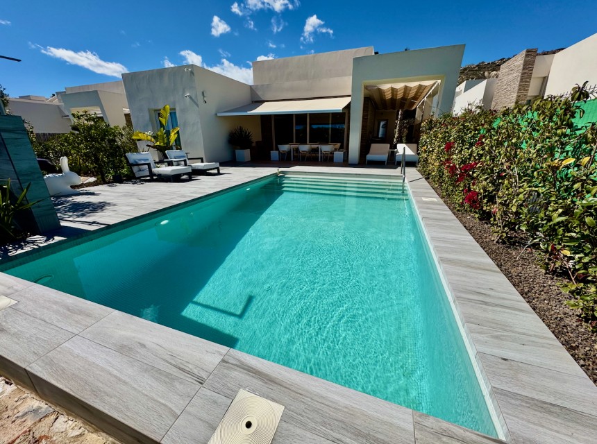 Resale - Villa - Algorfa