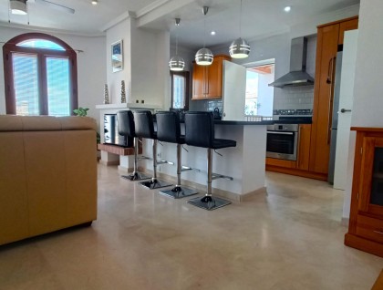 Resale - Villa - Algorfa