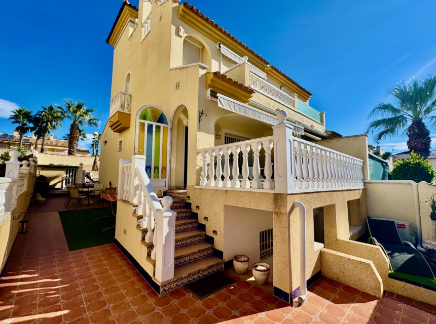 Resale - Villa - Benijófar - Benimar