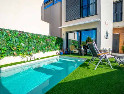 Resale - Villa - Benijófar