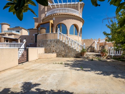 Resale - Villa - Benijófar