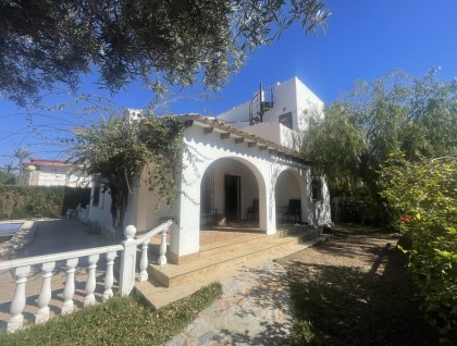 Resale - Villa - Cabo Roig