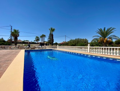 Resale - Villa - Catral