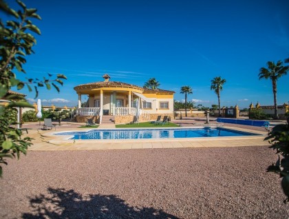 Resale - Villa - Catral