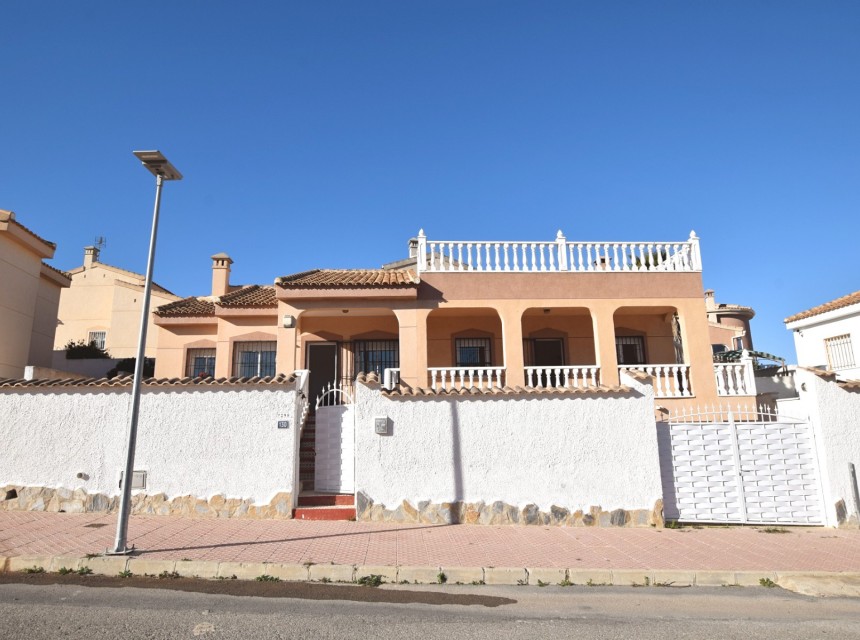 Resale - Villa - Ciudad Quesada/Rojales - La  Marquesa Golf