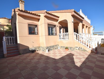 Resale - Villa - Ciudad Quesada/Rojales - La  Marquesa Golf