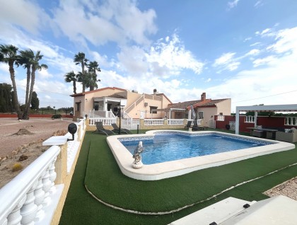 Resale - Villa - Daya Vieja