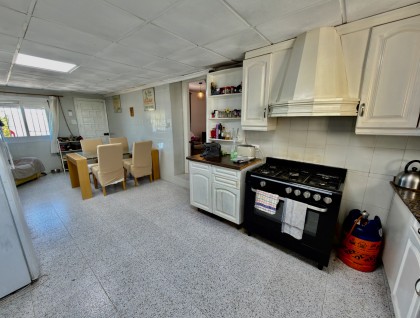 Resale - Villa - Dolores