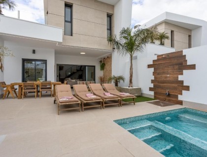 Resale - Villa - Dolores