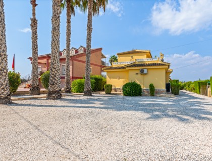 Resale - Villa - Formentera del Segura