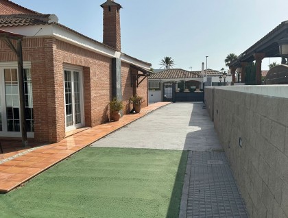 Resale - Villa - La Manga del Mar Menor - La Manga