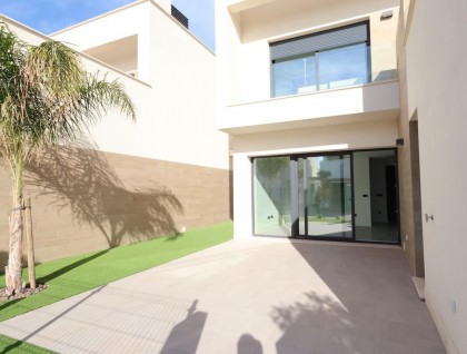 Resale - Villa - Los Alcázares - Santa Rosalia Lake and Life Resort