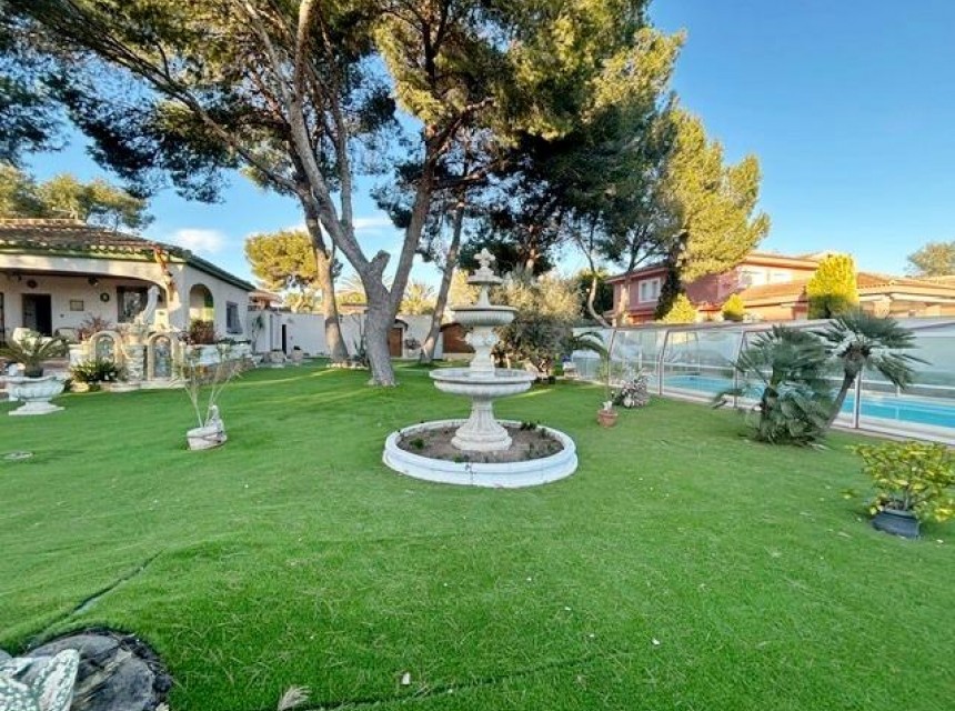 Resale - Villa - Orihuela - Altos de Campoamor