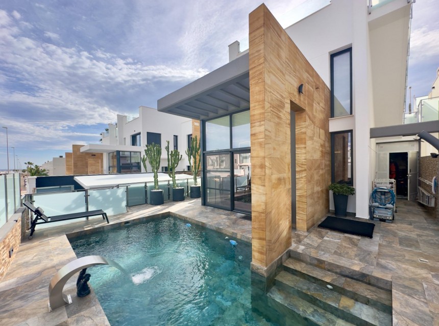 Resale - Villa - Orihuela Costa - Cabo Roig