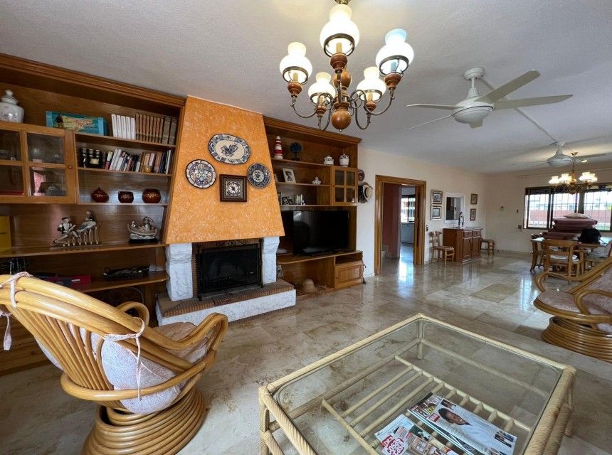 Resale - Villa - Orihuela Costa - Cabo Roig