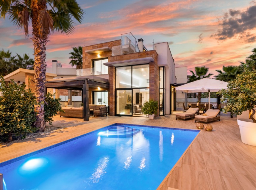Resale - Villa - Orihuela Costa - Cabo Roig