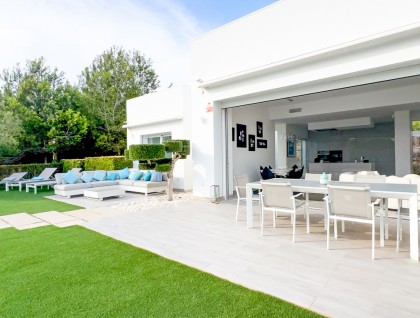 Resale - Villa - Orihuela Costa - Las Colinas Golf