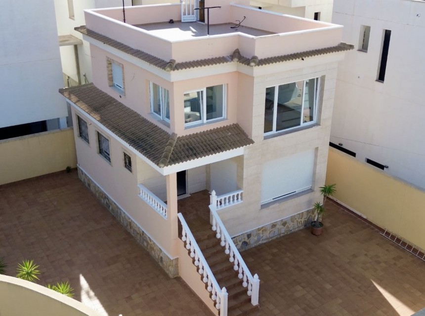 Resale - Villa - Orihuela Costa - Las Filipinas