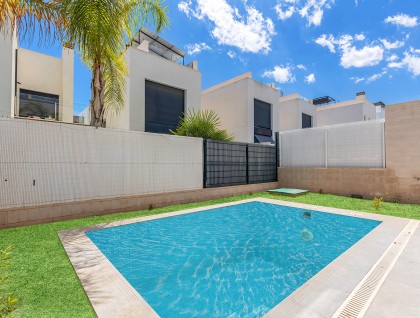 Resale - Villa - Orihuela Costa - PAU 26