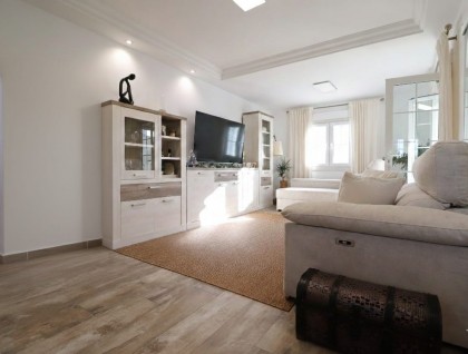 Resale - Villa - Orihuela Costa - Villamartín