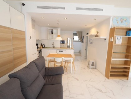 Resale - Villa - Orihuela Costa - Villamartín