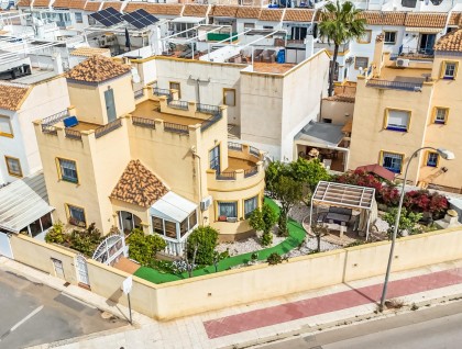 Resale - Villa - Orihuela - La Zenia