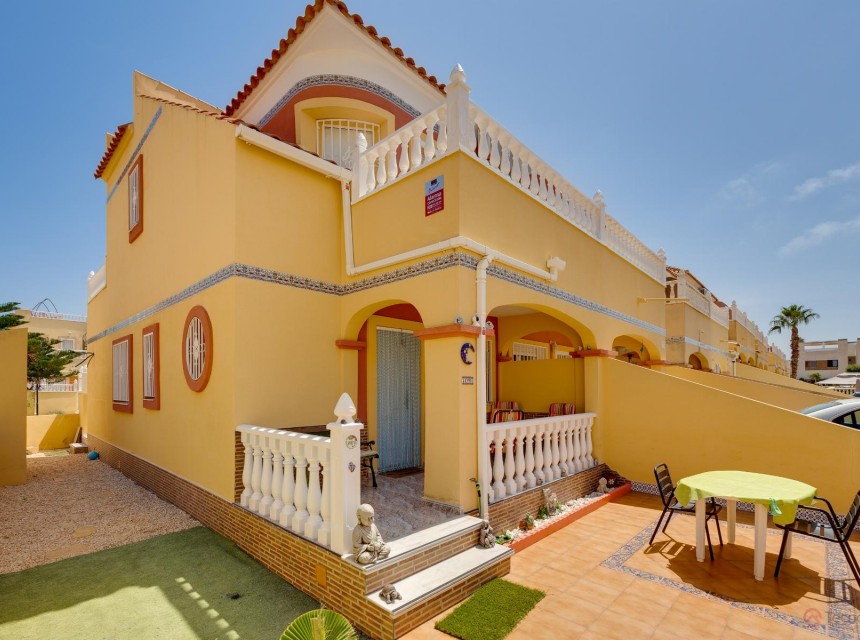 Resale - Villa - Orihuela - La Zenia