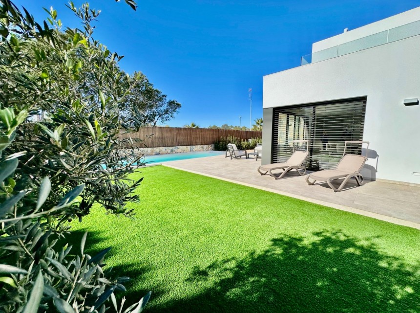 Resale - Villa - Orihuela - Las Colinas Golf Resort