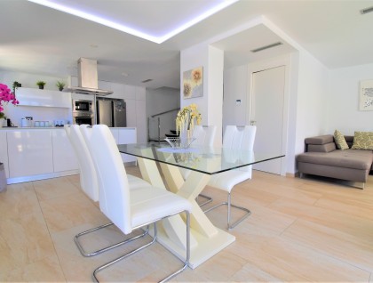 Resale - Villa - Orihuela - Villamartín