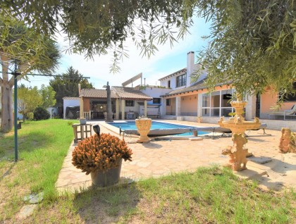 Resale - Villa - Orihuela - Villamartín